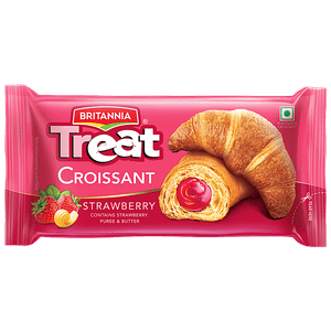 Britannia Treat Croissant Strawberry 45 G